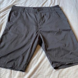 🌜3/$25🌛 Men’s gray cargo shorts